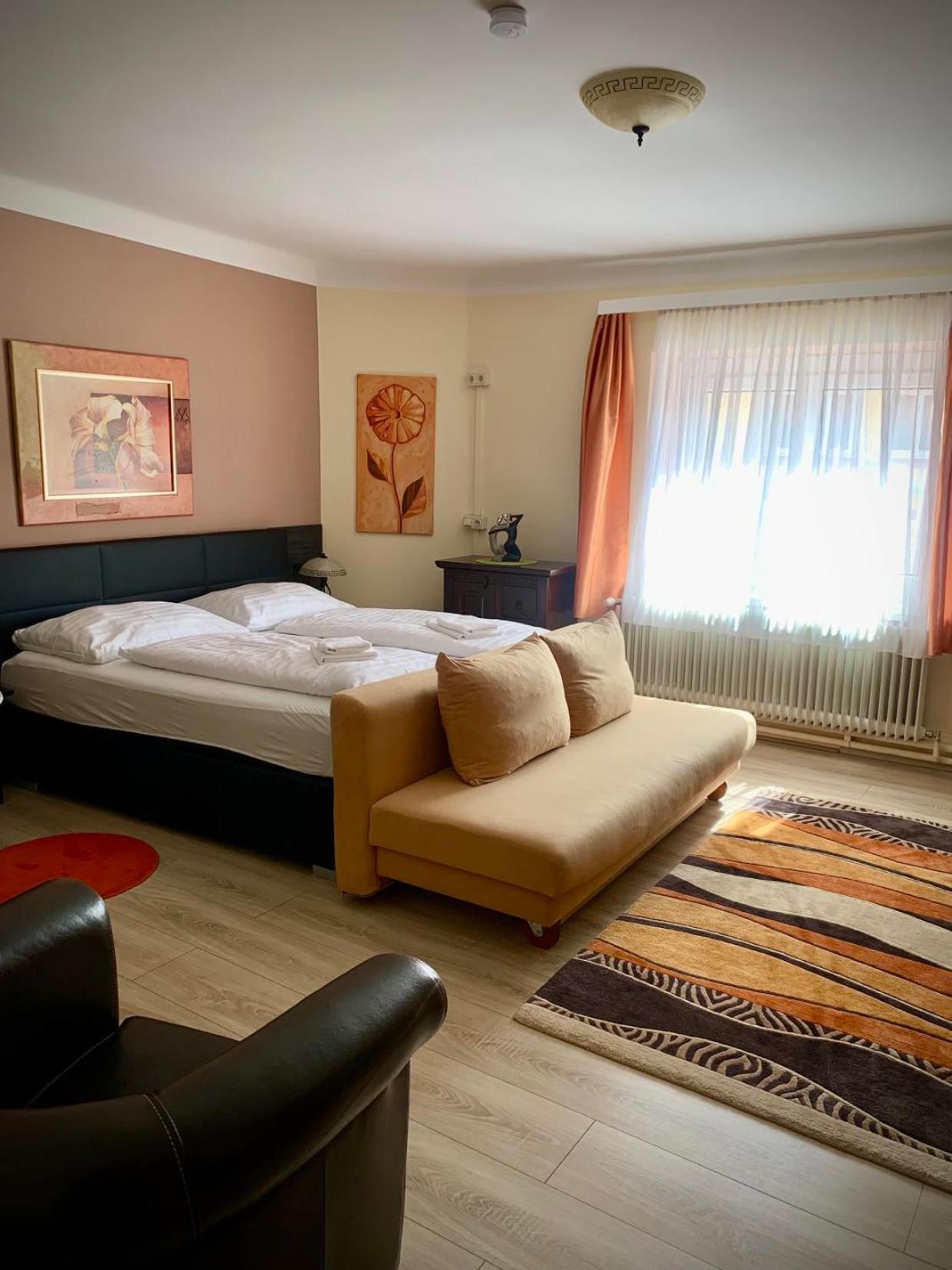 Magnus Klause Hotel Мариацел Екстериор снимка